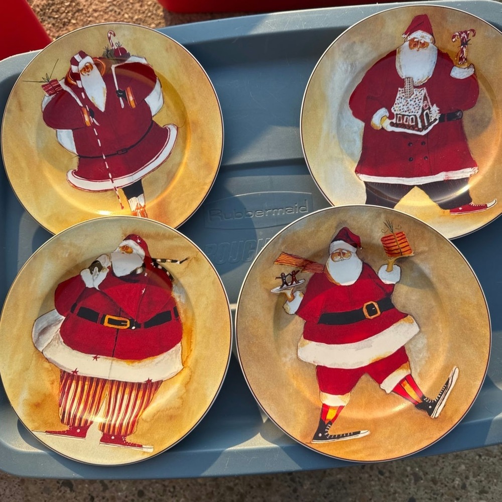 Vintage Oneida Supersized Christmas‎ Stonewear Holiday Plates Set of 4